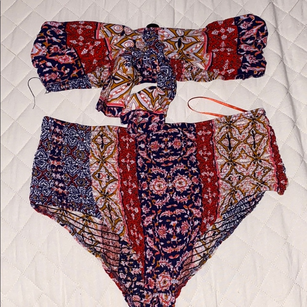 Super cute two piece bathing suit